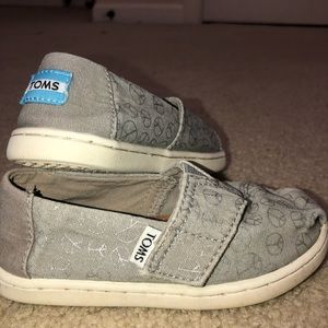Toddler size Toms